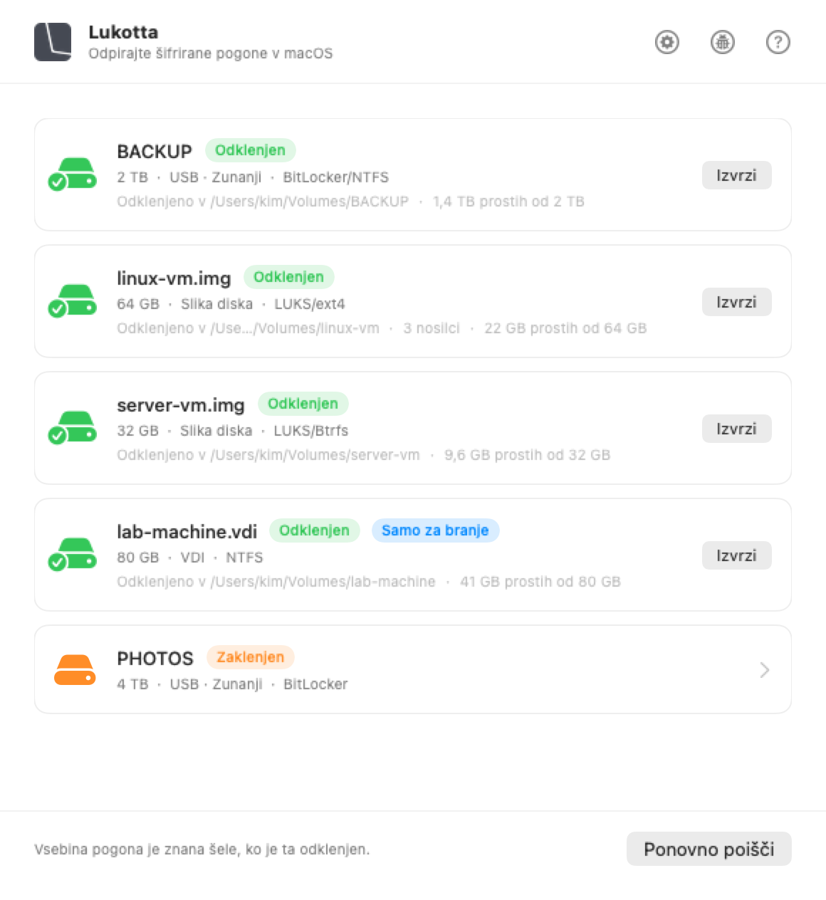 Okno programa Lukotta v macOS z diski, priključenimi na Mac, in tem, kaj vsebuje vsak od njih.